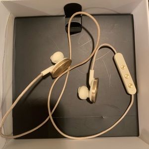 I.Am Buttons Bluetooth headphones